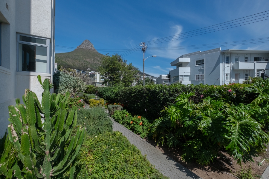 2 Bedroom Property for Sale in Fresnaye Western Cape